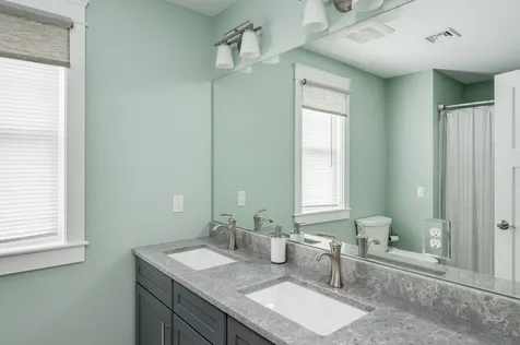20 Breslin Farm Road Stratham NH 03885