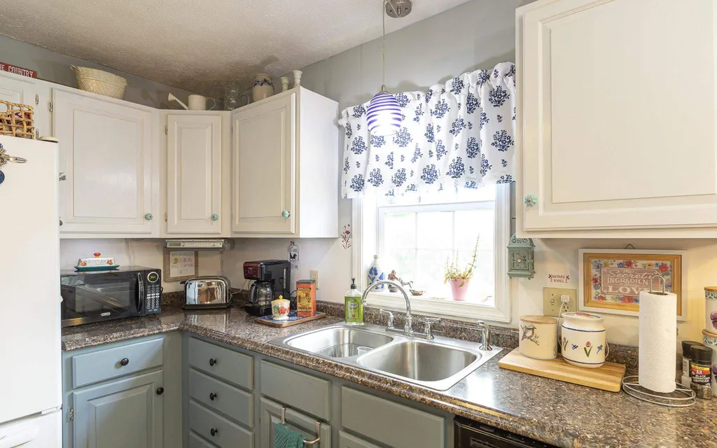 1405 County Road Walpole NH 03608