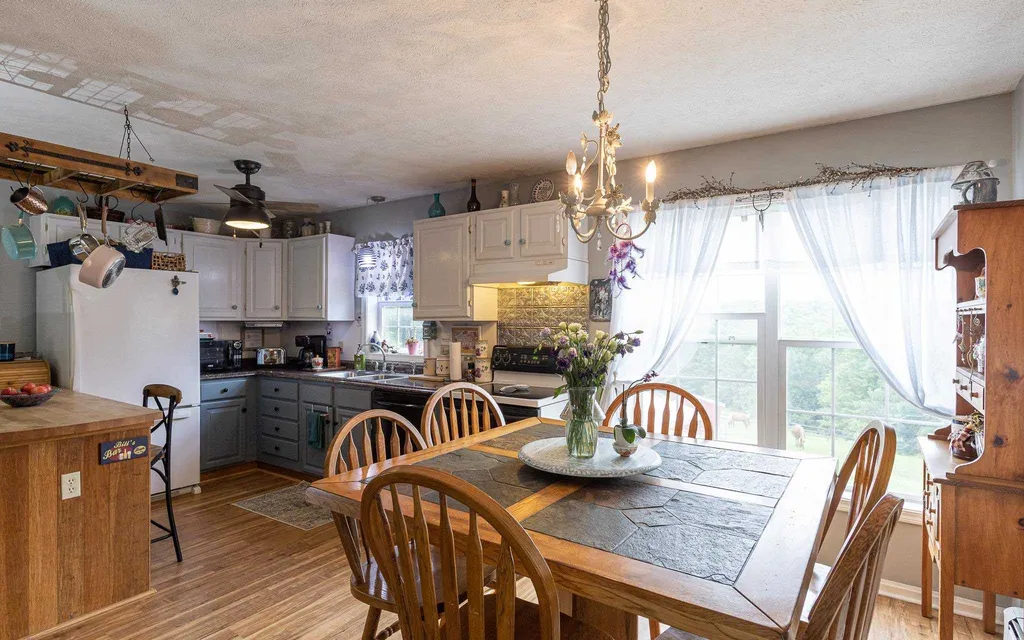 1405 County Road Walpole NH 03608