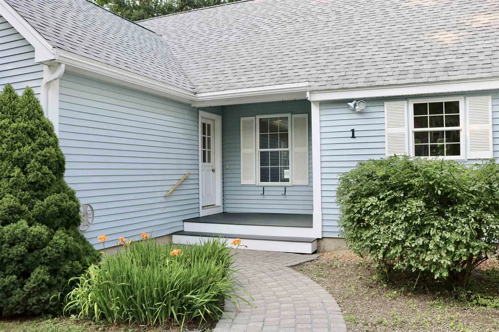 1 Katie Lane Hampton NH 03842