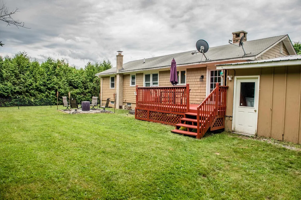 16 Pinecrest Avenue Berlin NH 03570