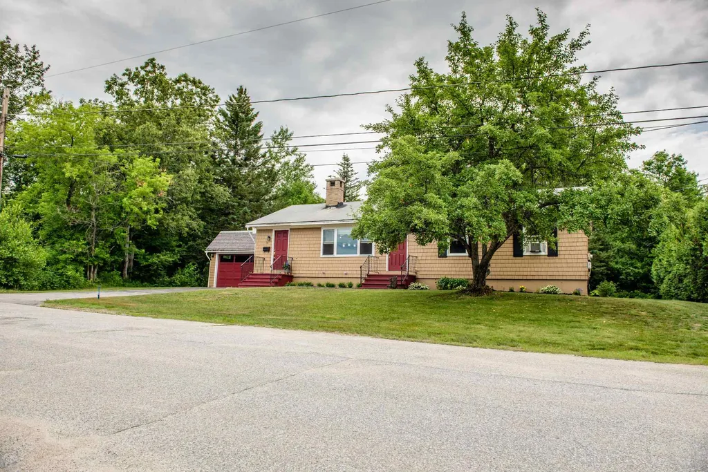 16 Pinecrest Avenue Berlin NH 03570