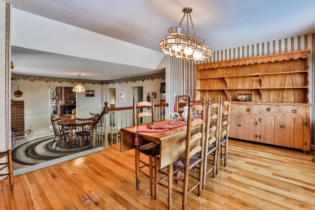 334 S River Road Bedford NH 03110