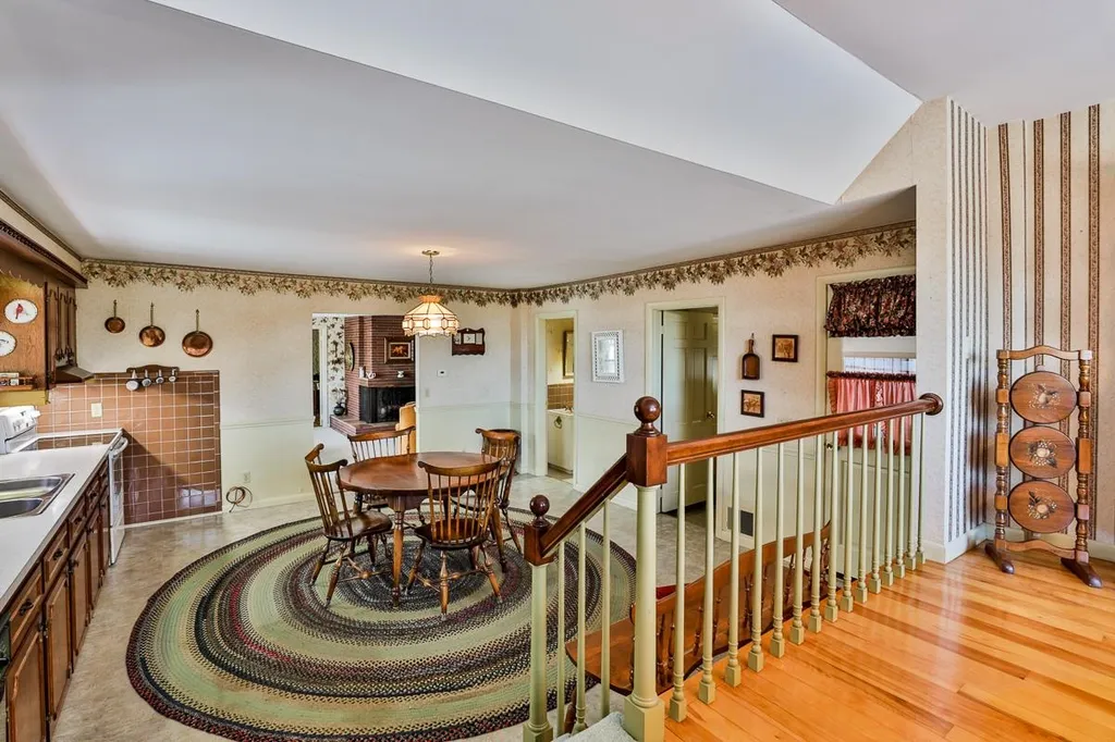 334 S River Road Bedford NH 03110