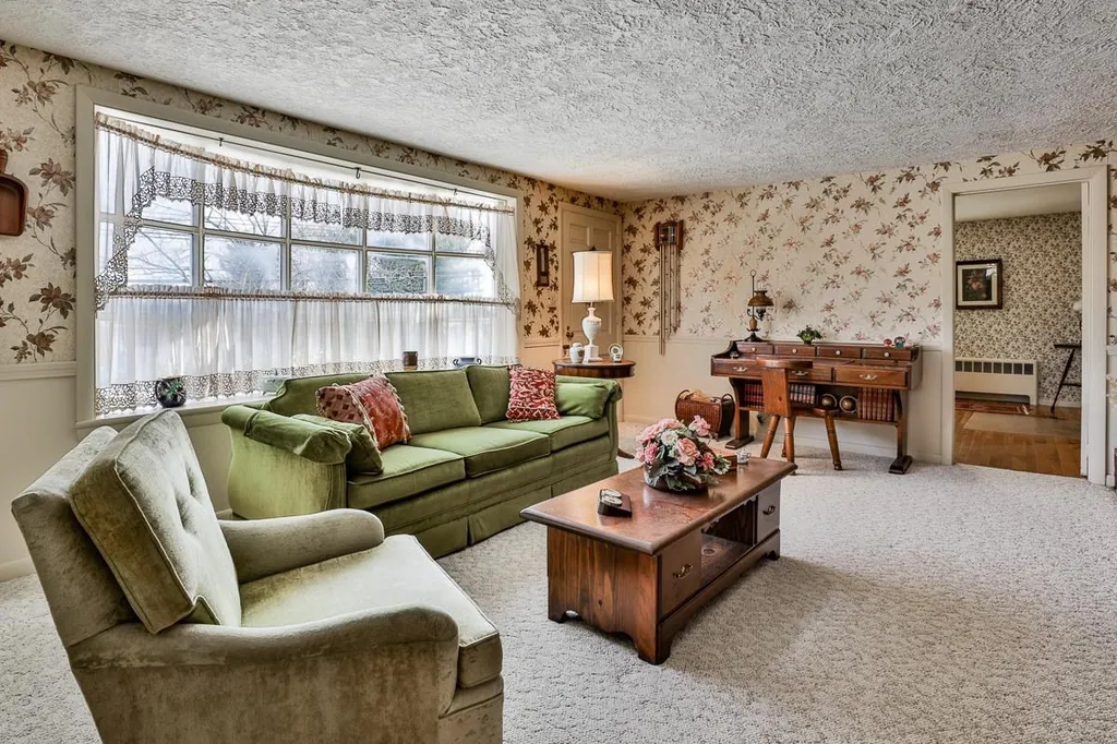 334 S River Road Bedford NH 03110
