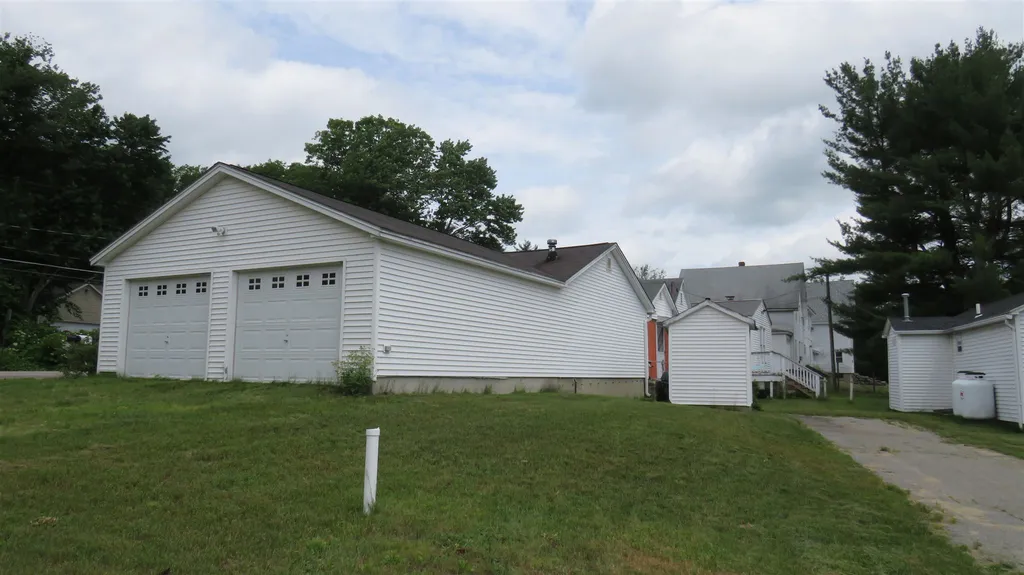 177 Rockingham Road Auburn NH 03032