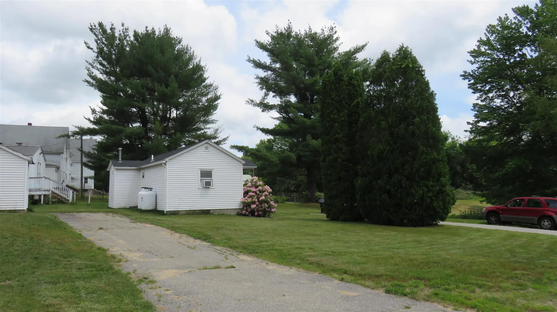 177 Rockingham Road Auburn NH 03032