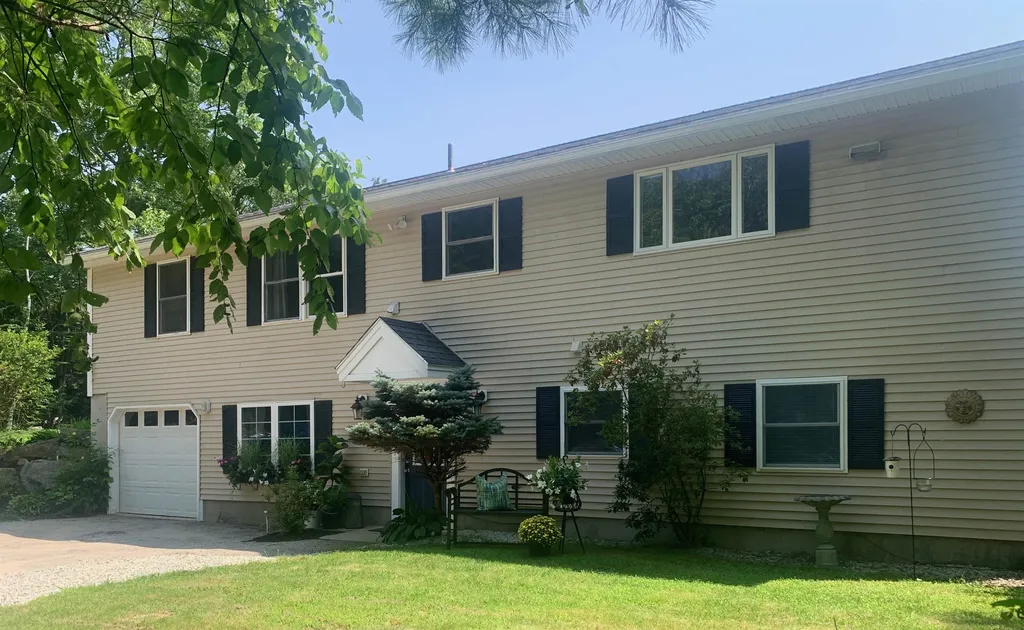 127 Kimball Pond Road Dunbarton NH 03046