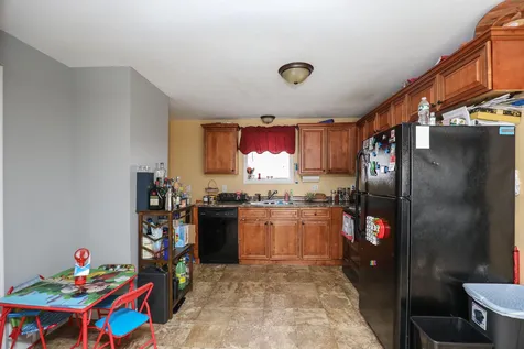 473 Hevey Street Manchester NH 03102