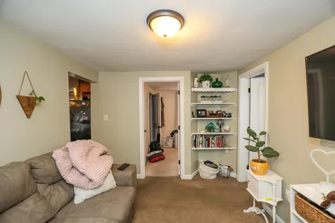 473 Hevey Street Manchester NH 03102