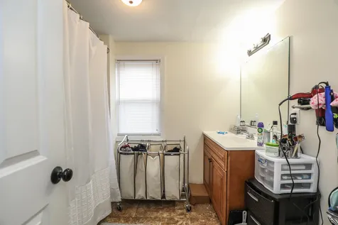 473 Hevey Street Manchester NH 03102
