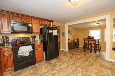 473 Hevey Street Manchester NH 03102
