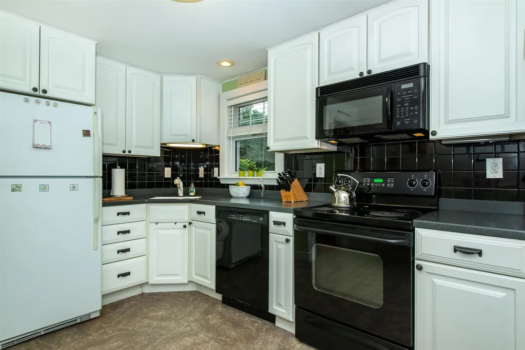 12 Parent Street South Berwick ME 03908
