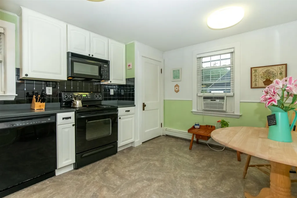 12 Parent Street South Berwick ME 03908