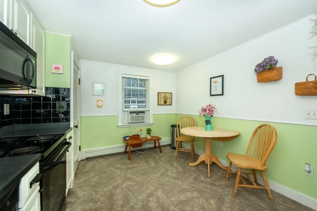 12 Parent Street South Berwick ME 03908