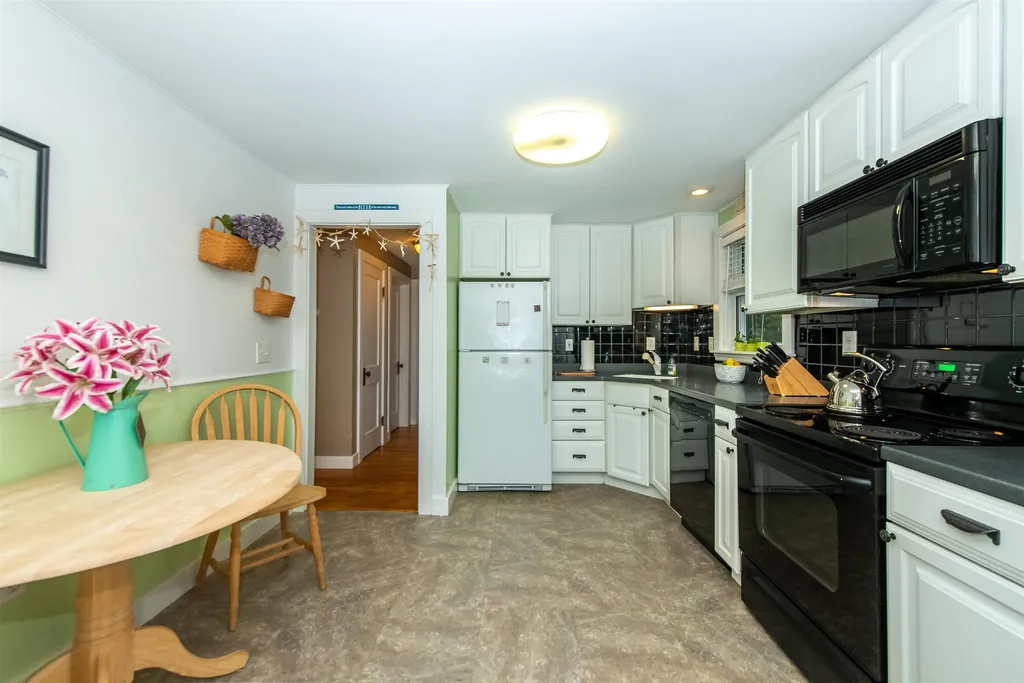 12 Parent Street South Berwick ME 03908
