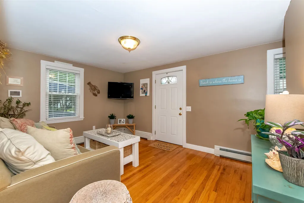 12 Parent Street South Berwick ME 03908