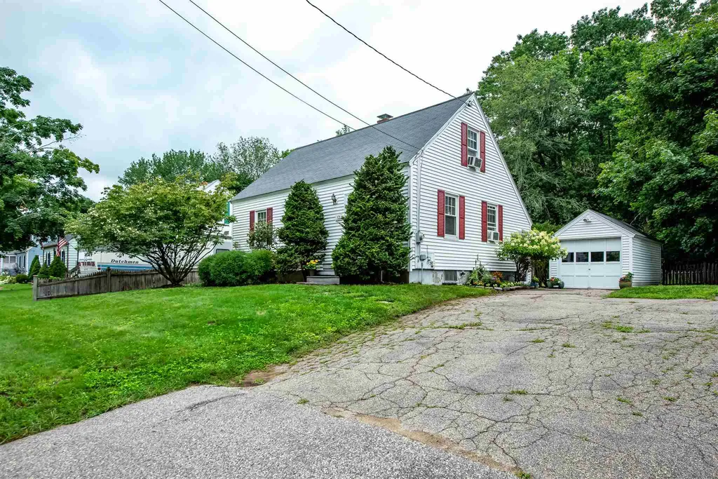 12 Parent Street South Berwick ME 03908