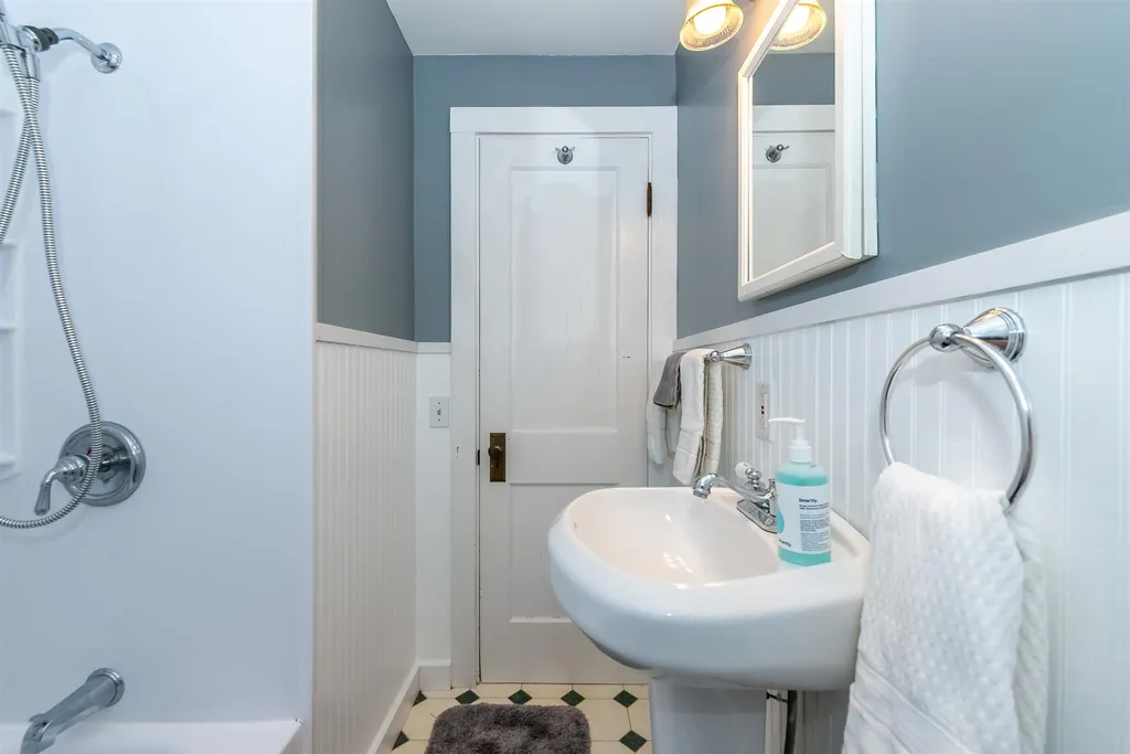 12 Parent Street South Berwick ME 03908