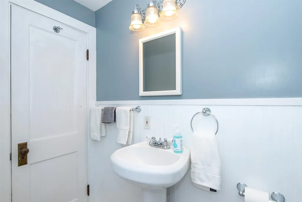 12 Parent Street South Berwick ME 03908