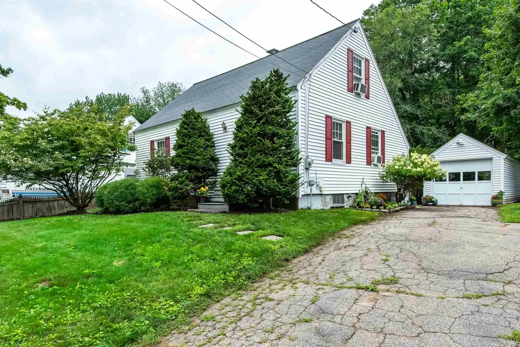 12 Parent Street South Berwick ME 03908