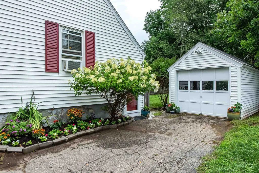 12 Parent Street South Berwick ME 03908