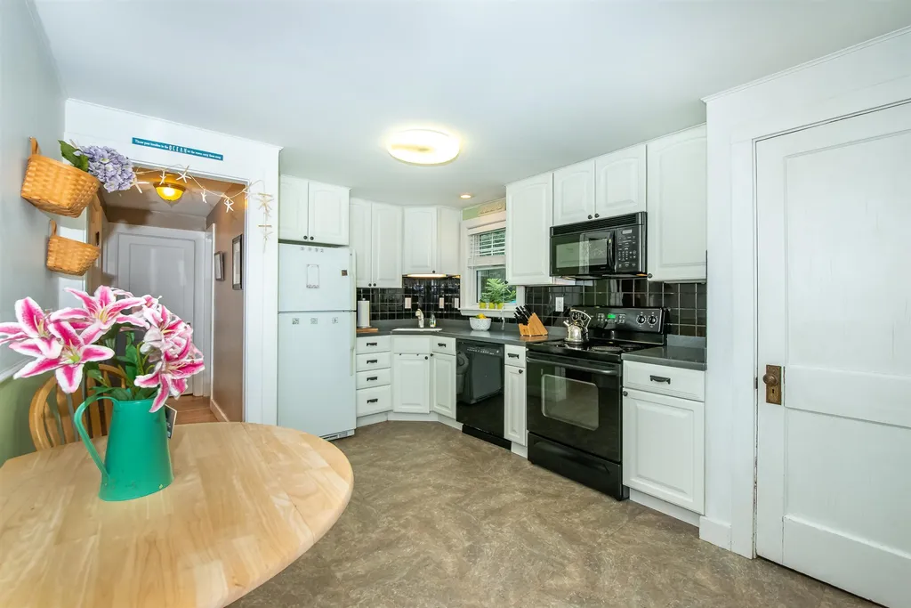 12 Parent Street South Berwick ME 03908