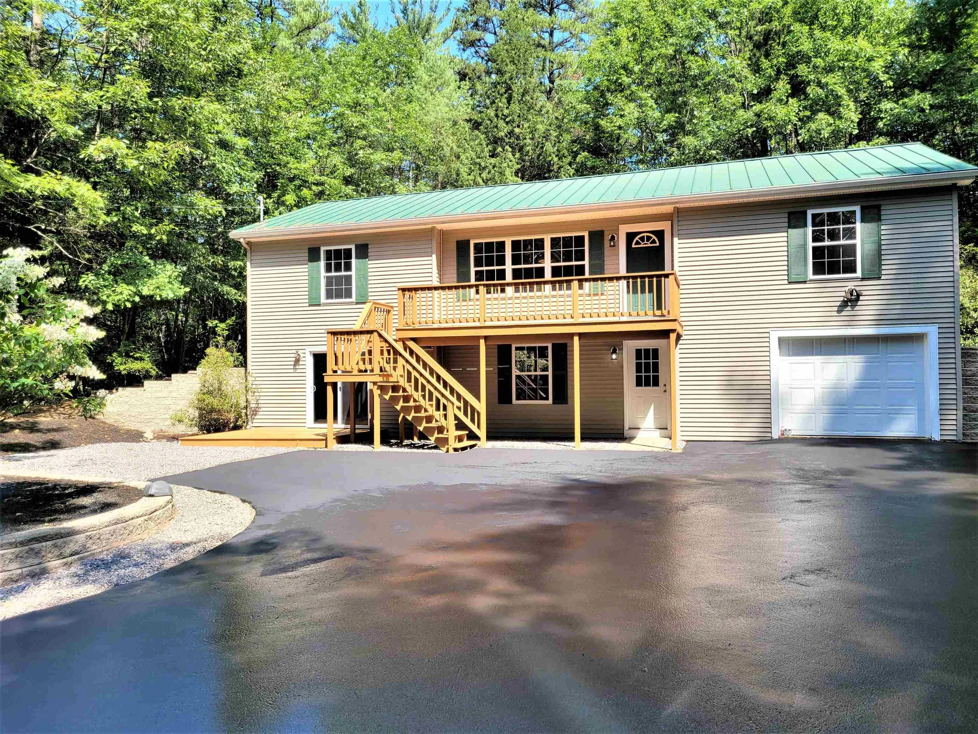 89 Colony Lane New Hampton NH 03256