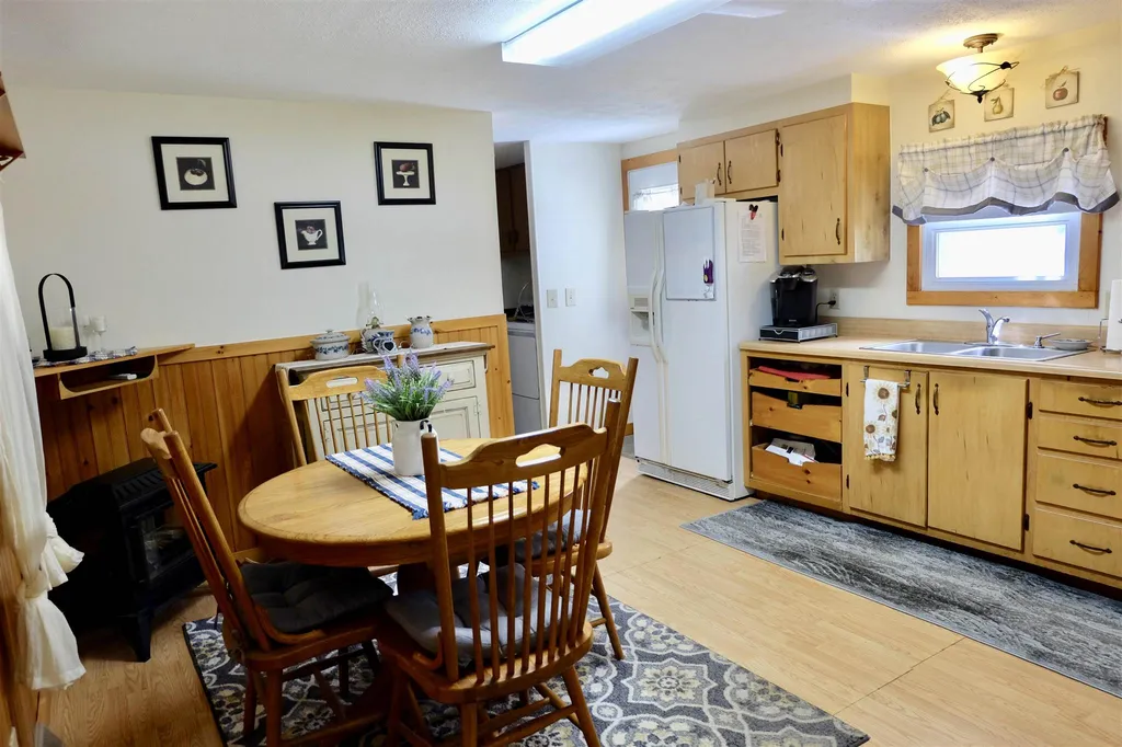 11 Brook Circle Loudon NH 03307