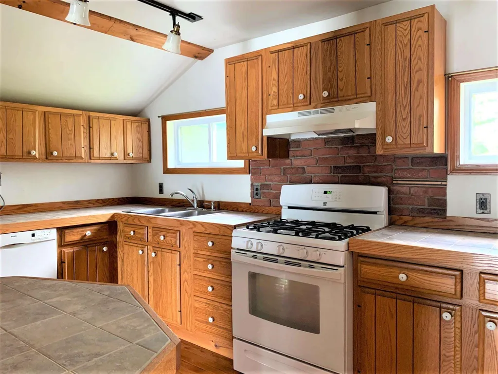 411 Bay Road Andover NH 03216