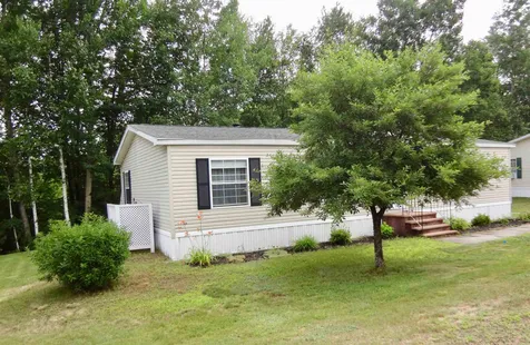 82 Dudley Circle Laconia NH 03246