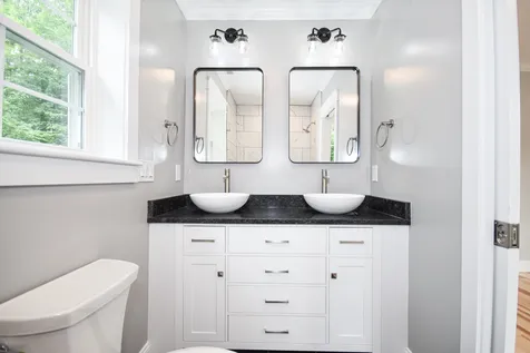 25 Bellamy Road Dover NH 03820
