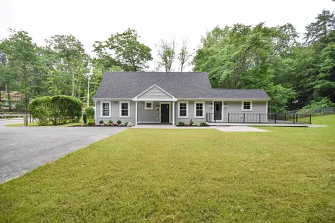 25 Bellamy Road Dover NH 03820