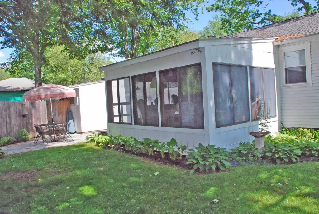 6 Colonial Drive Keene NH 03431