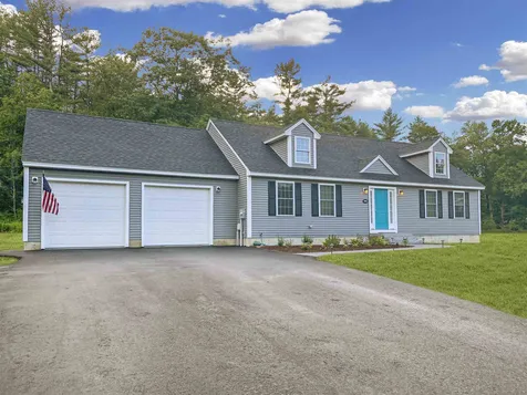 193 N Village Road Loudon NH 03307