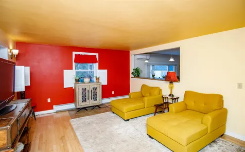 32 Leclair Street Winooski VT 05404