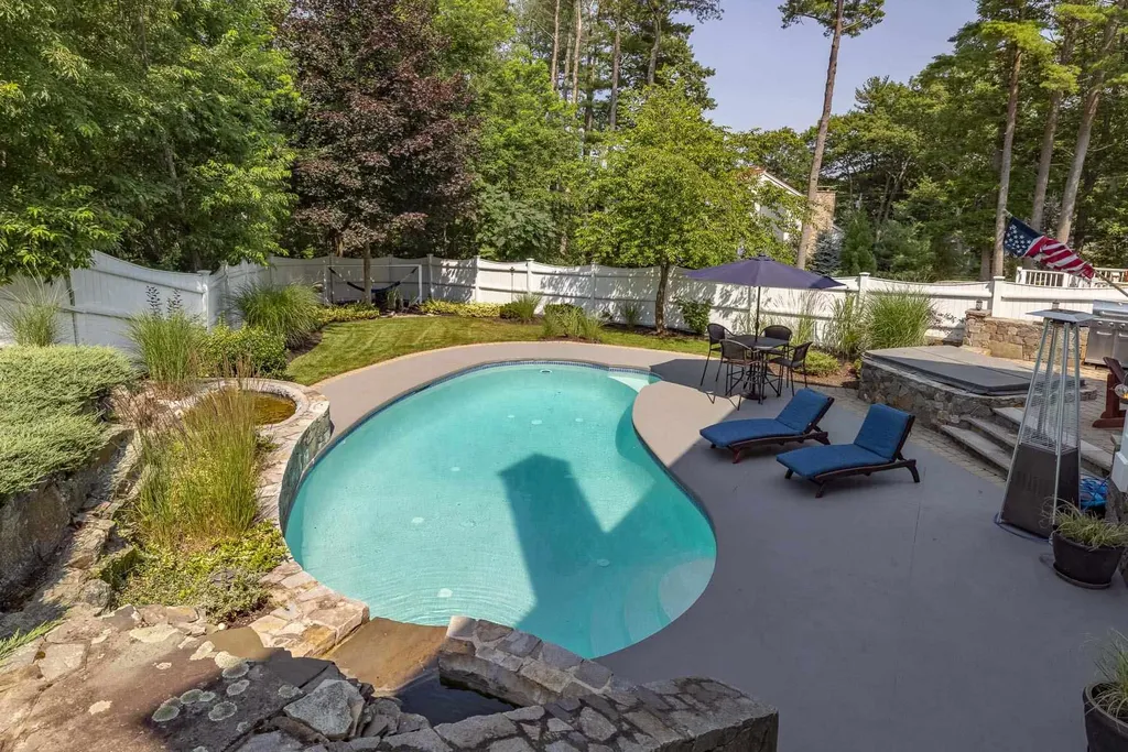110 Main Mast Circle New Castle NH 03854