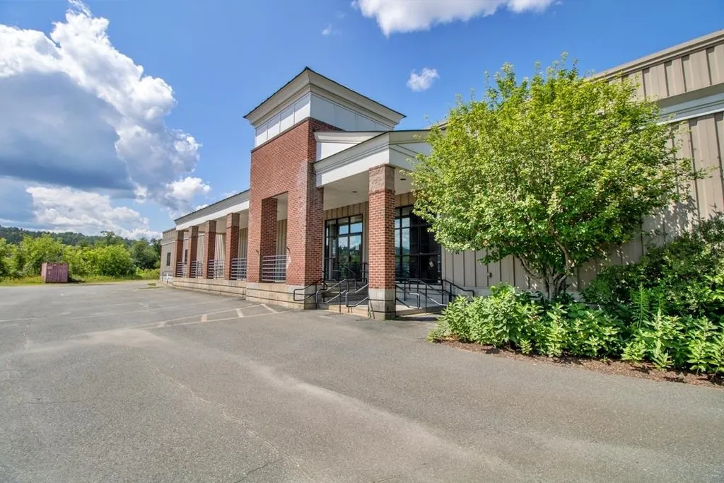 469 Broad Street Lyndon VT 05851