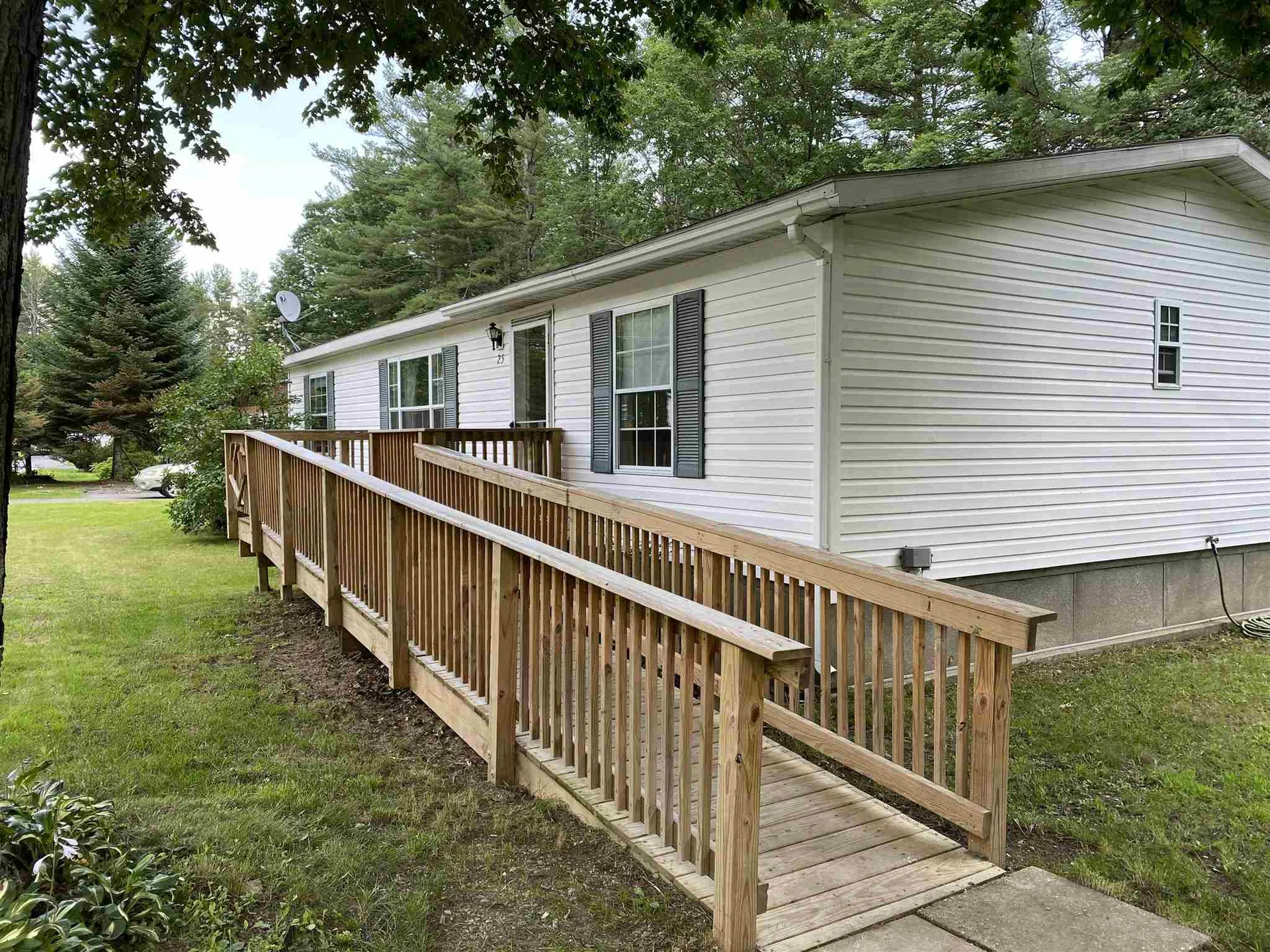 25 Mccusker Place Claremont NH 03743