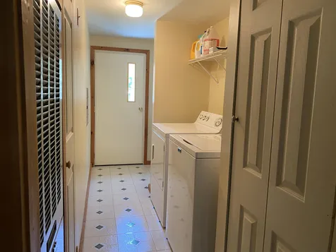 25 Mccusker Place Claremont NH 03743