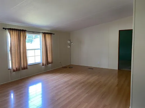 25 Mccusker Place Claremont NH 03743