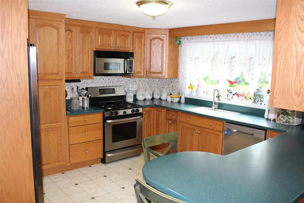 78 Rocky Hill Road Somersworth NH 03878