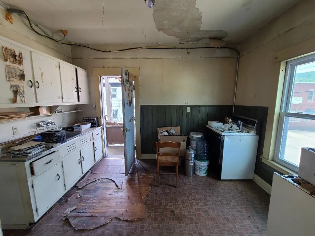 1 Exchange Street Gorham NH 03581