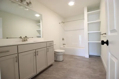 182 Commodore Drive Vergennes VT 05491