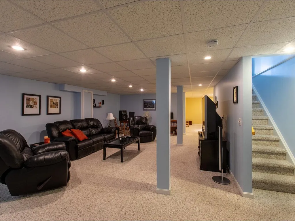 46 Cabot Court South Burlington VT 05403