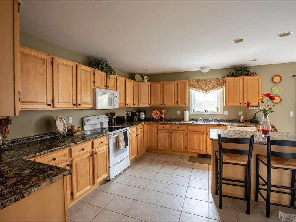 46 Cabot Court South Burlington VT 05403
