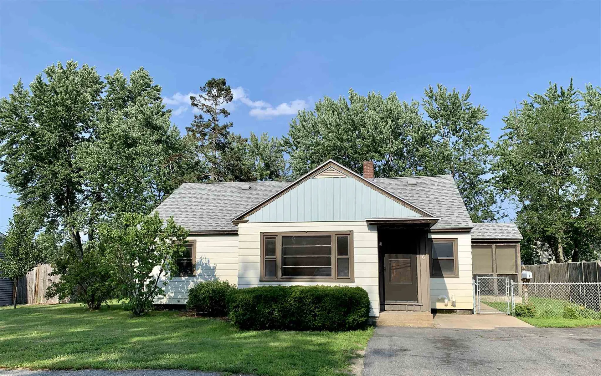 6 10th Street Nashua NH 03060