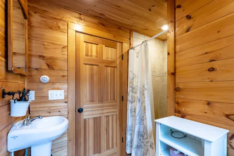 466 Archertown Road Orford NH 03777