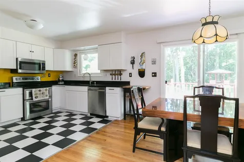 337 Martindale Road Shelburne VT 05482