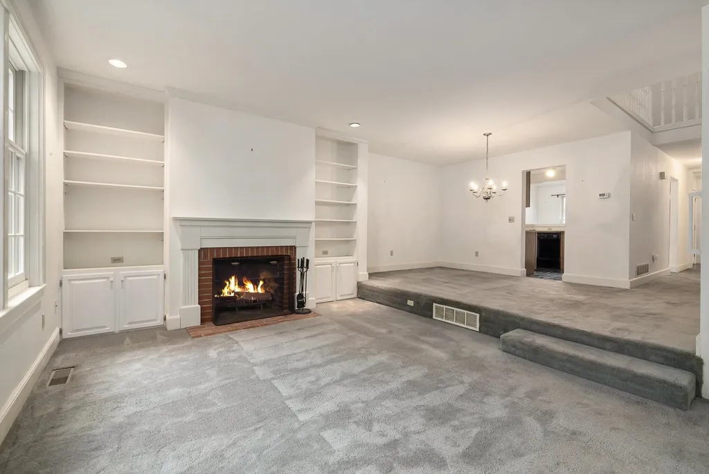 579 Sagamore Avenue Portsmouth NH 03801